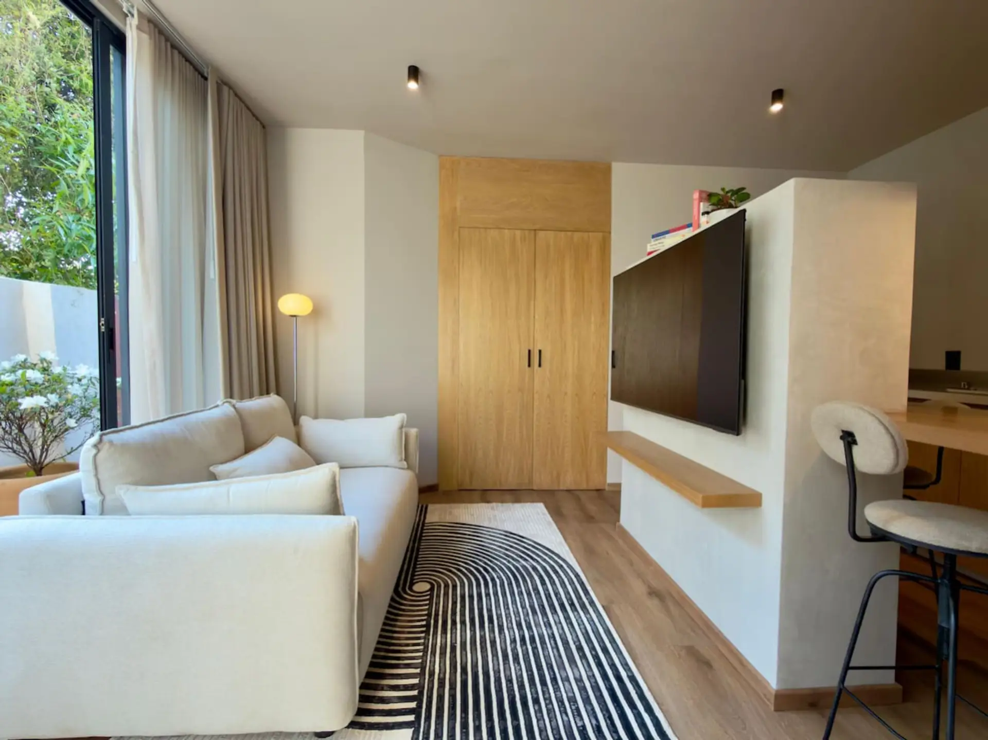 Sofa con Smart TV