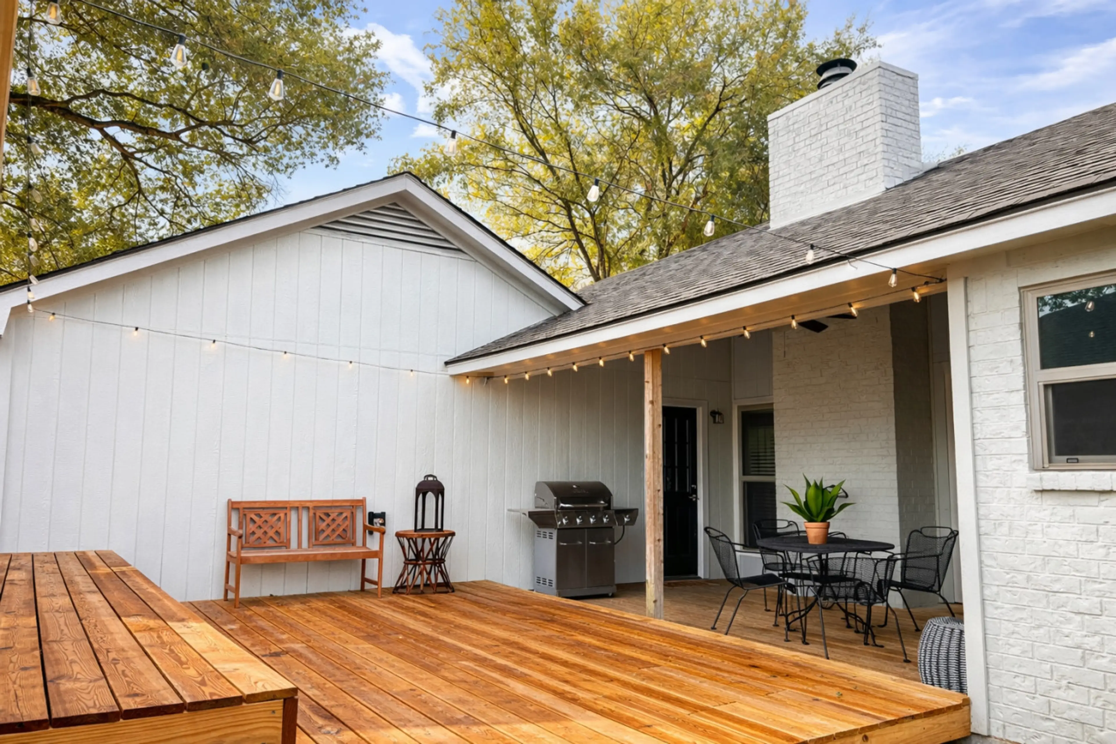 The backyard deck, great for ring dunks and graduation events!