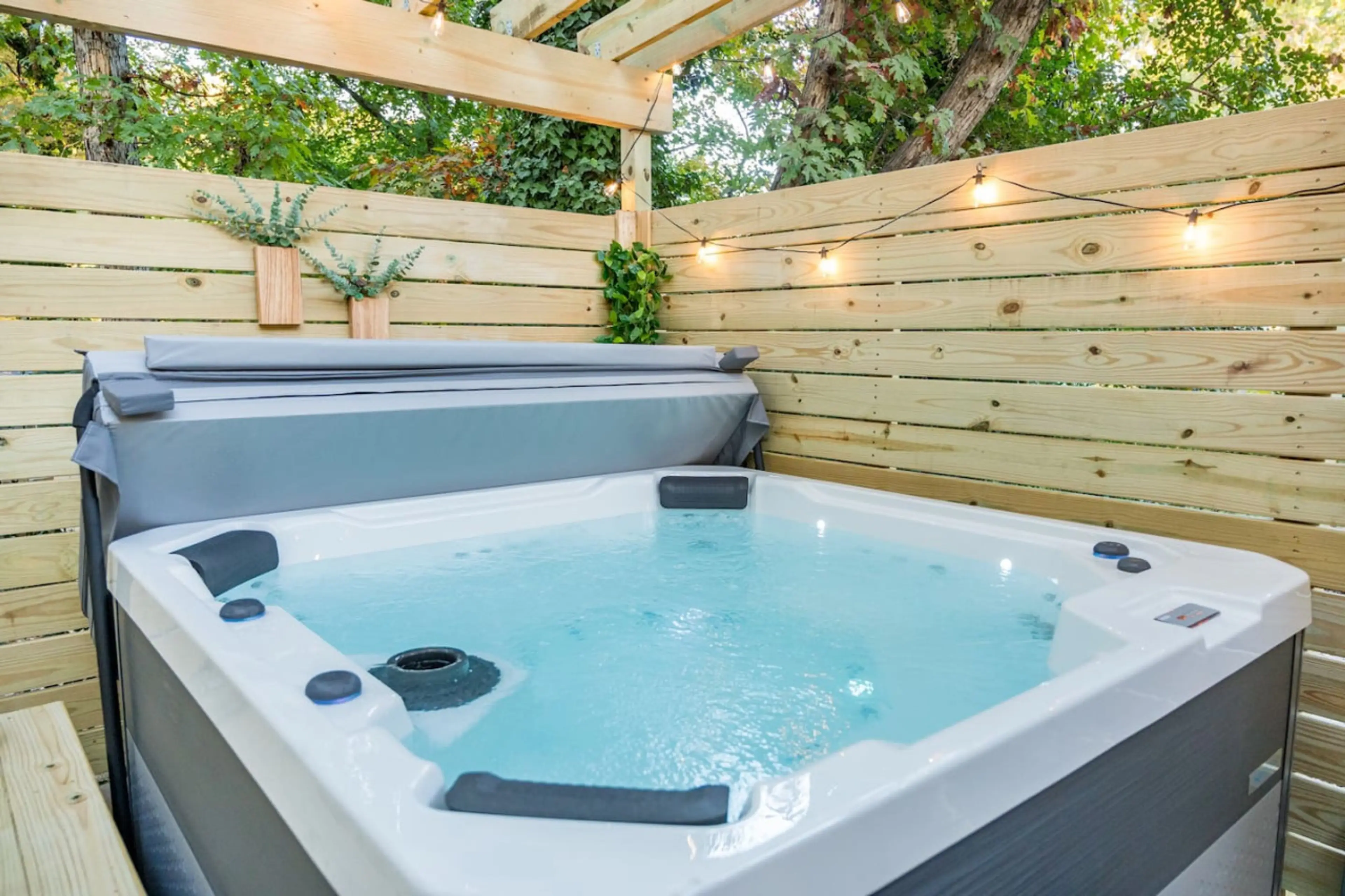 Take in some deep relaxation in the brand new 7 seater AquaTerra hot tub spa with 2 jet settings and LED lights.