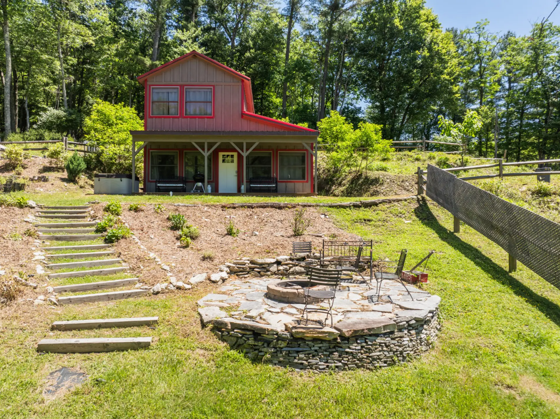 Sarah Janes Cottage at Doe Creek