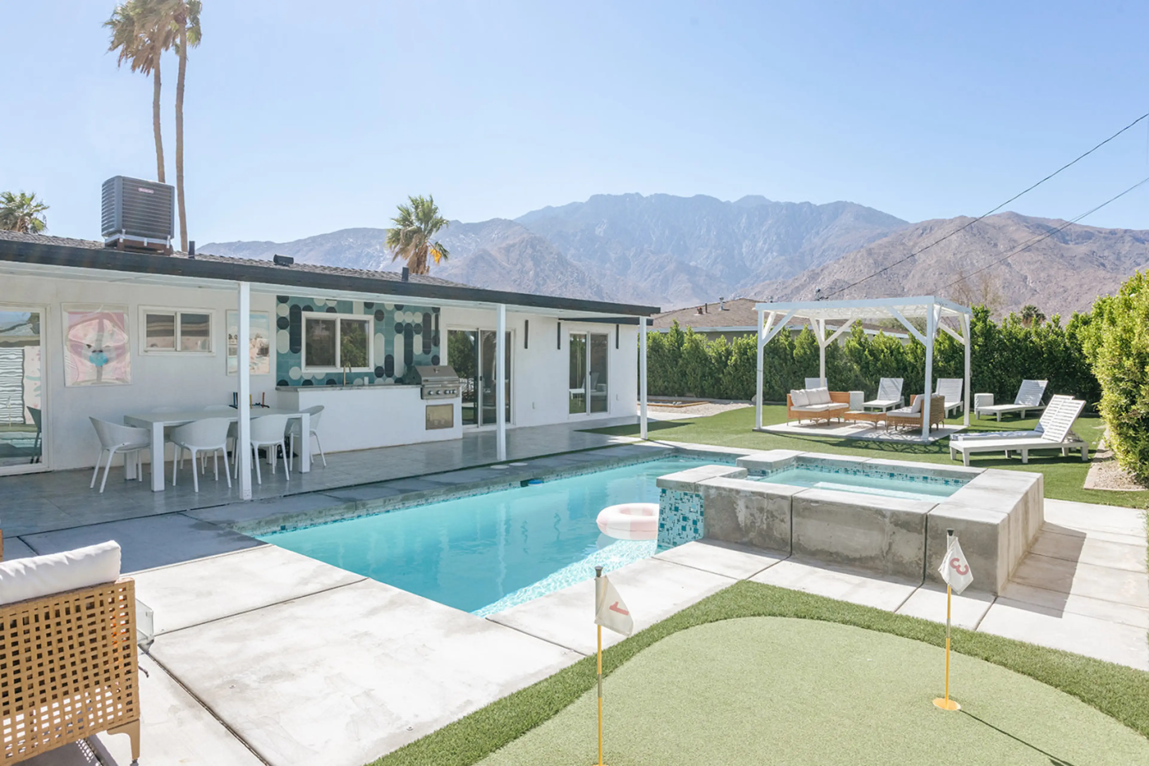 Palm Vista: Beautiful Cabana, Tiger Mural, Heated Pool & Spa, Office & Mini Golf in Palm Springs CA managed by Rather Be Properties