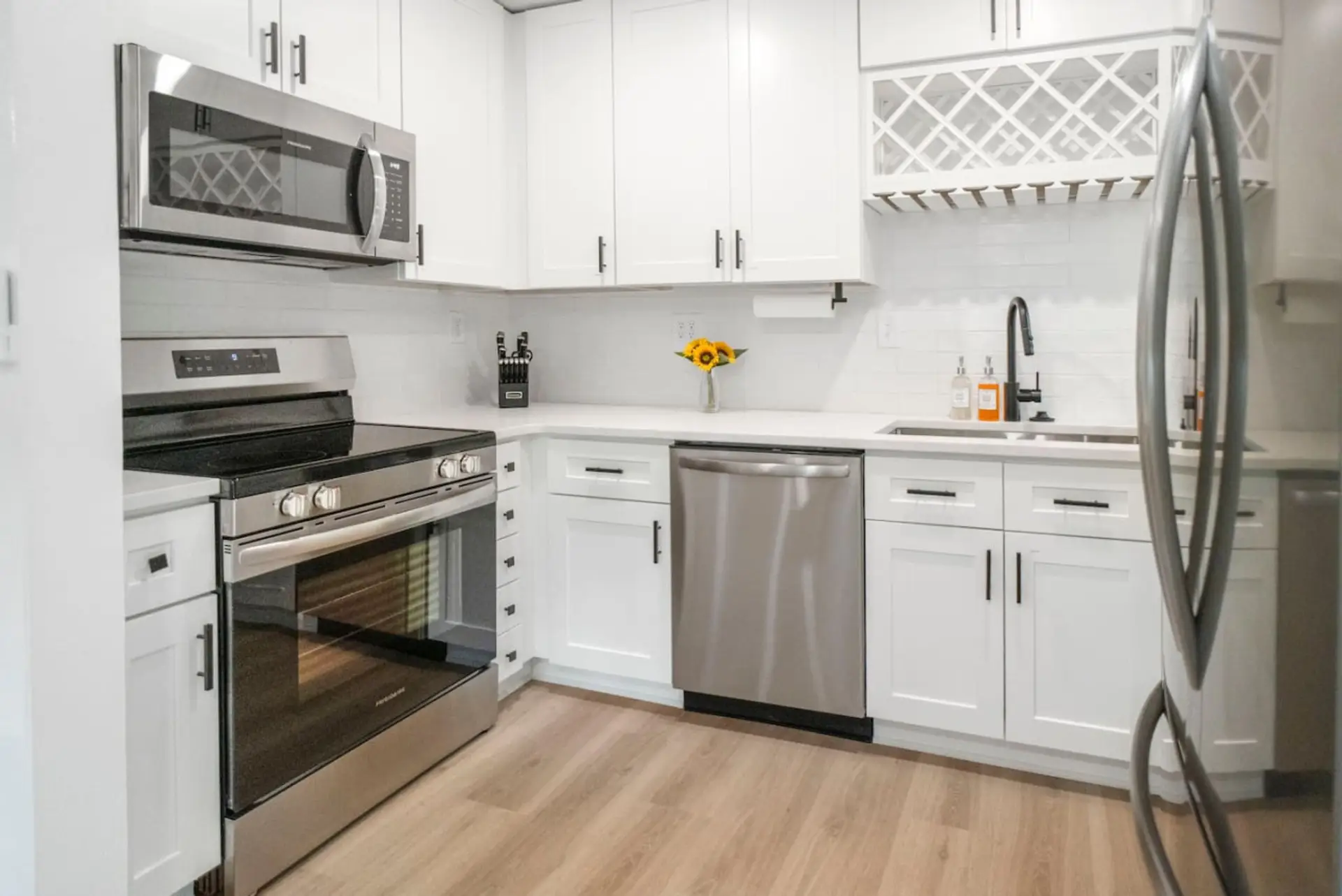 Clean, modern kitchen w/ stainless appliances and plenty of counter space for easy meals at home.