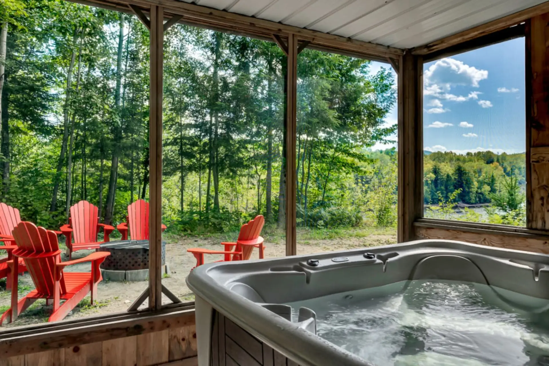 Screened in hot tub