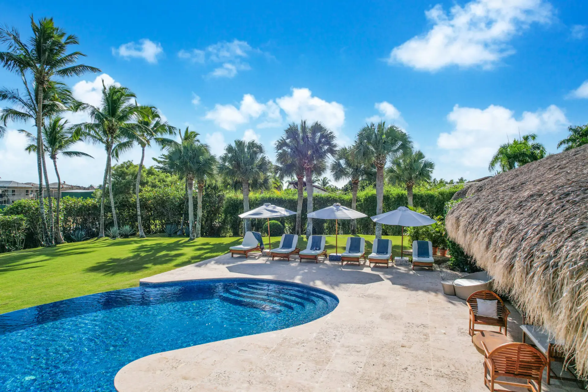 Villa Batey 16: private saltwater pool
