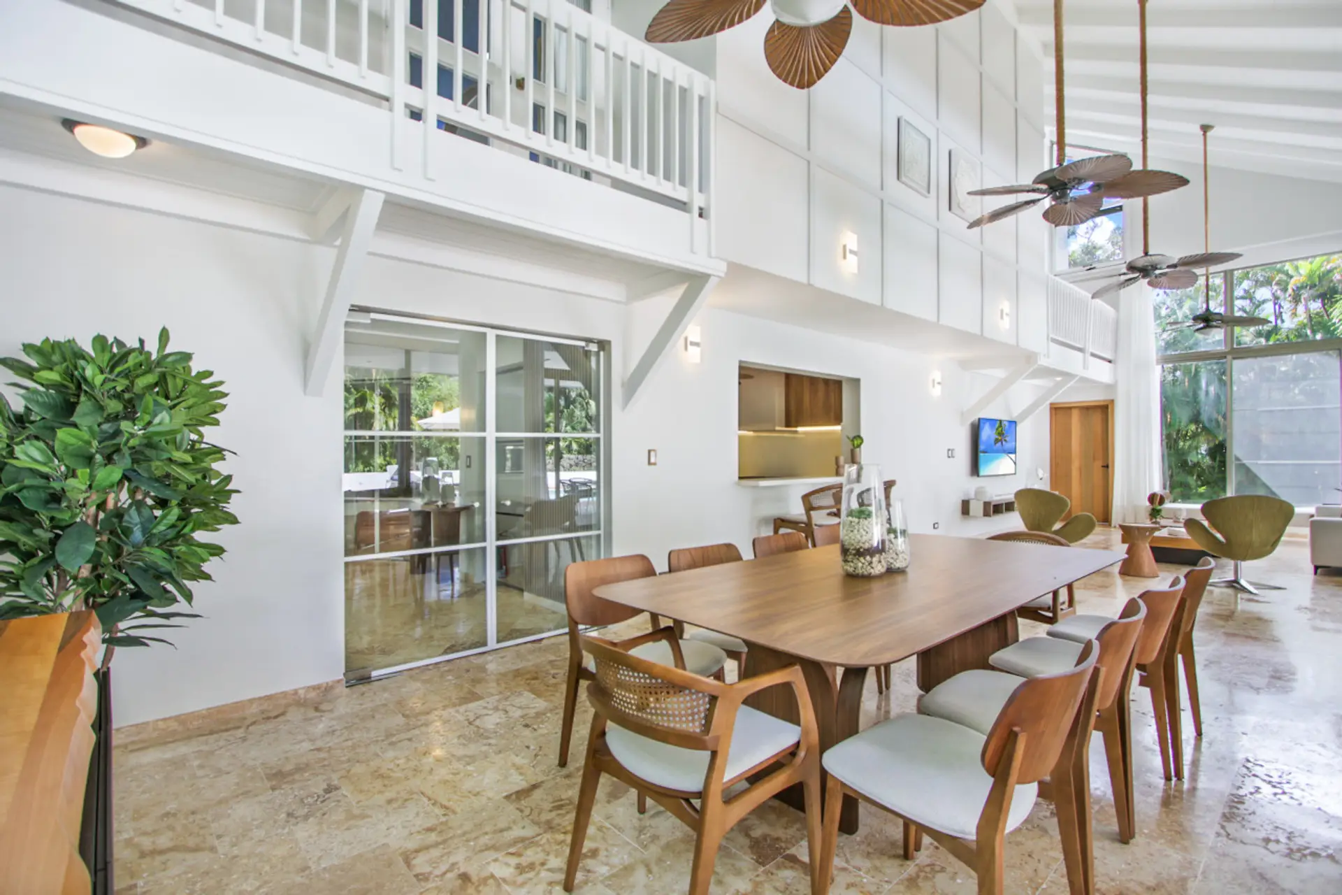 Villa Vivero 13: dining area