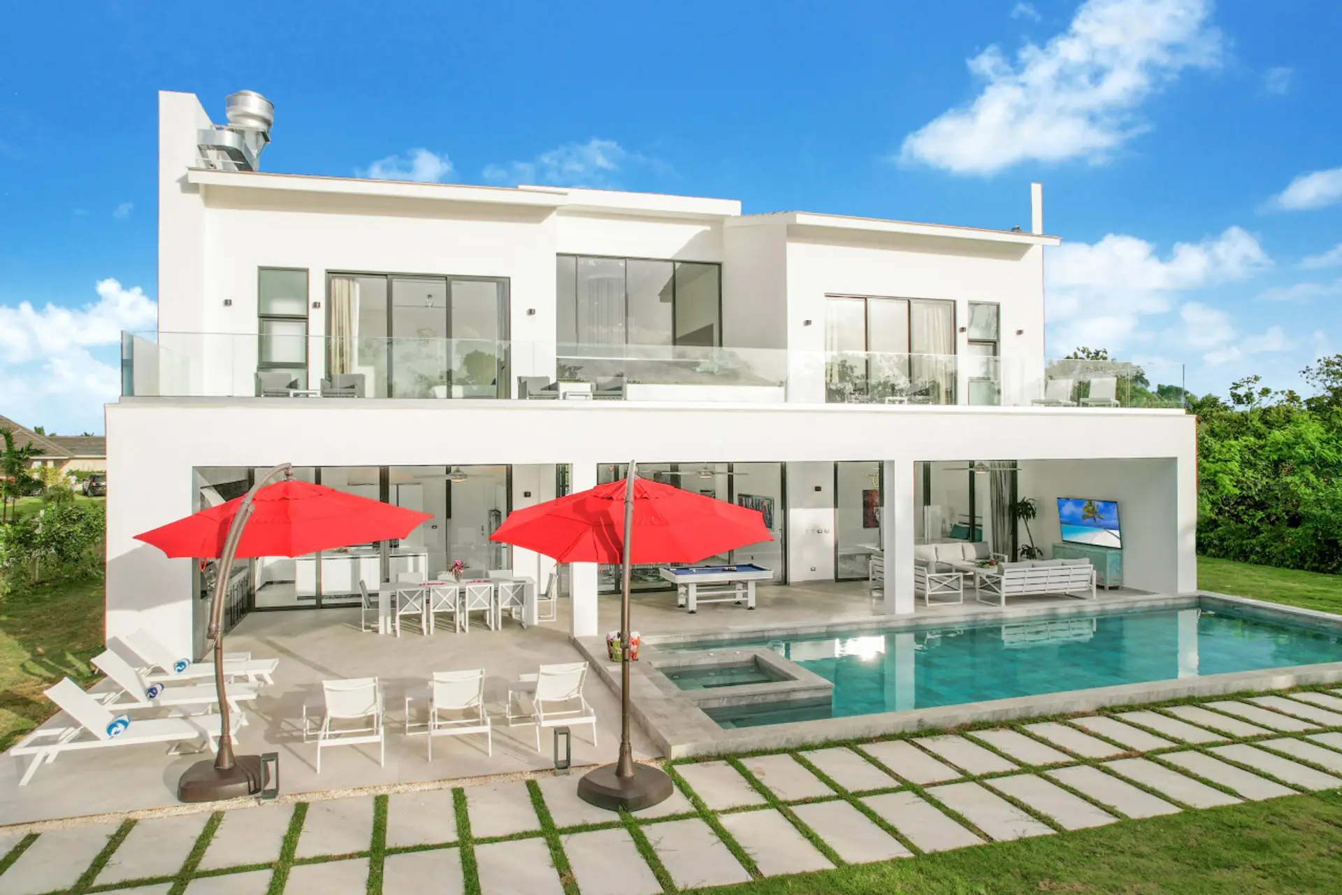 Las Palmas 16 - Beautiful 6 bedroom villa on Punta Espada golf course including chef, butler, maid and golf cart! All pictures are actual pictures NOT renderings!