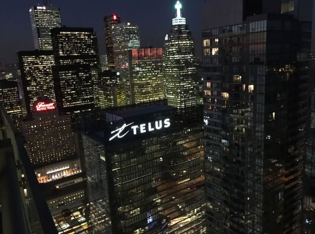 Downtown Toronto — City Skyline View — Toronto