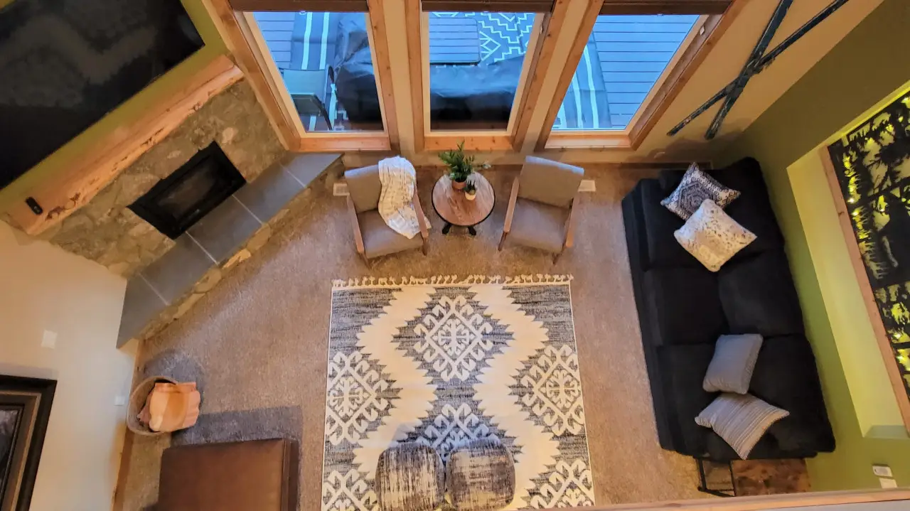 MT. LEON LODGE · Donnelly Cabin | Hot Tub | Fire Pit | Near Lake