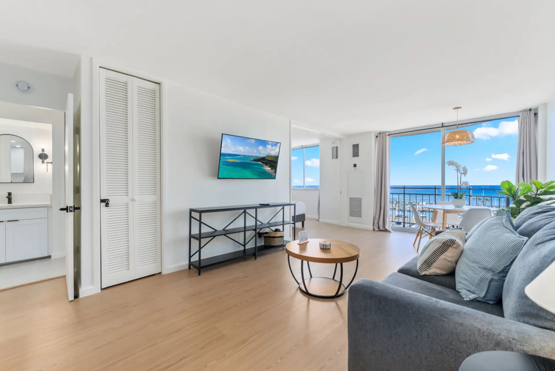 Our entire 1 bed/1 bath is newly renovated from top to bottom - complete with wood floors, new appliances & fixtures, brand new modern furniture throughout to make your stay as comfortable as possible.