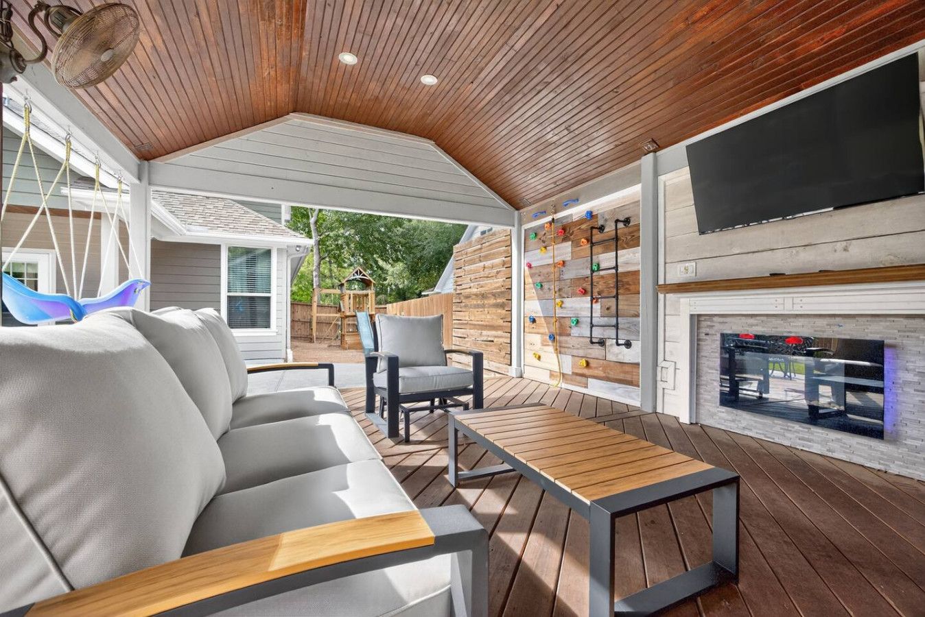 Conroe 4BR Vacation Rental with Game Room