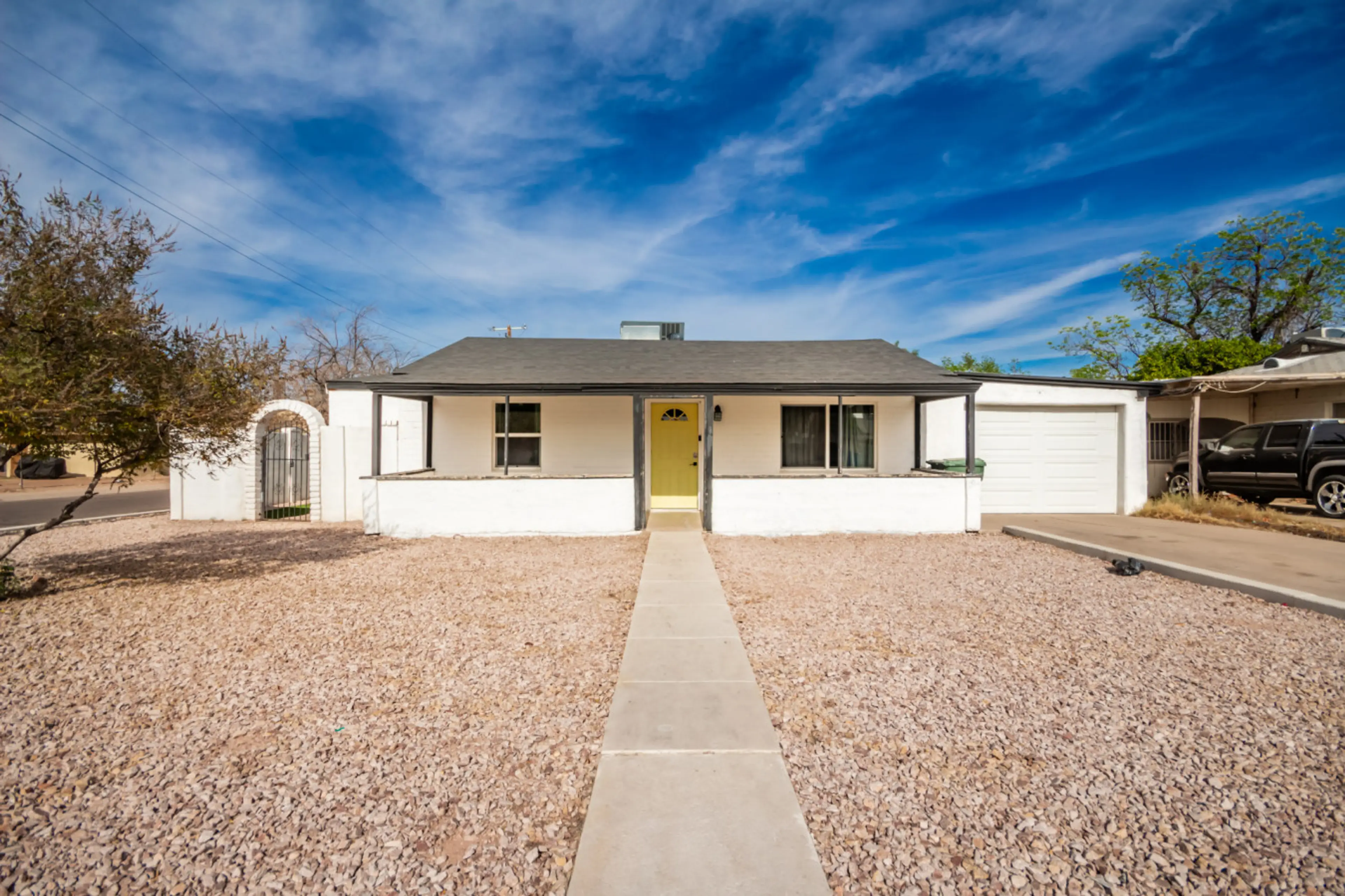 Welcome to your cozy retreat! This charming home offers a peaceful ambiance with ample outdoor space to enjoy.