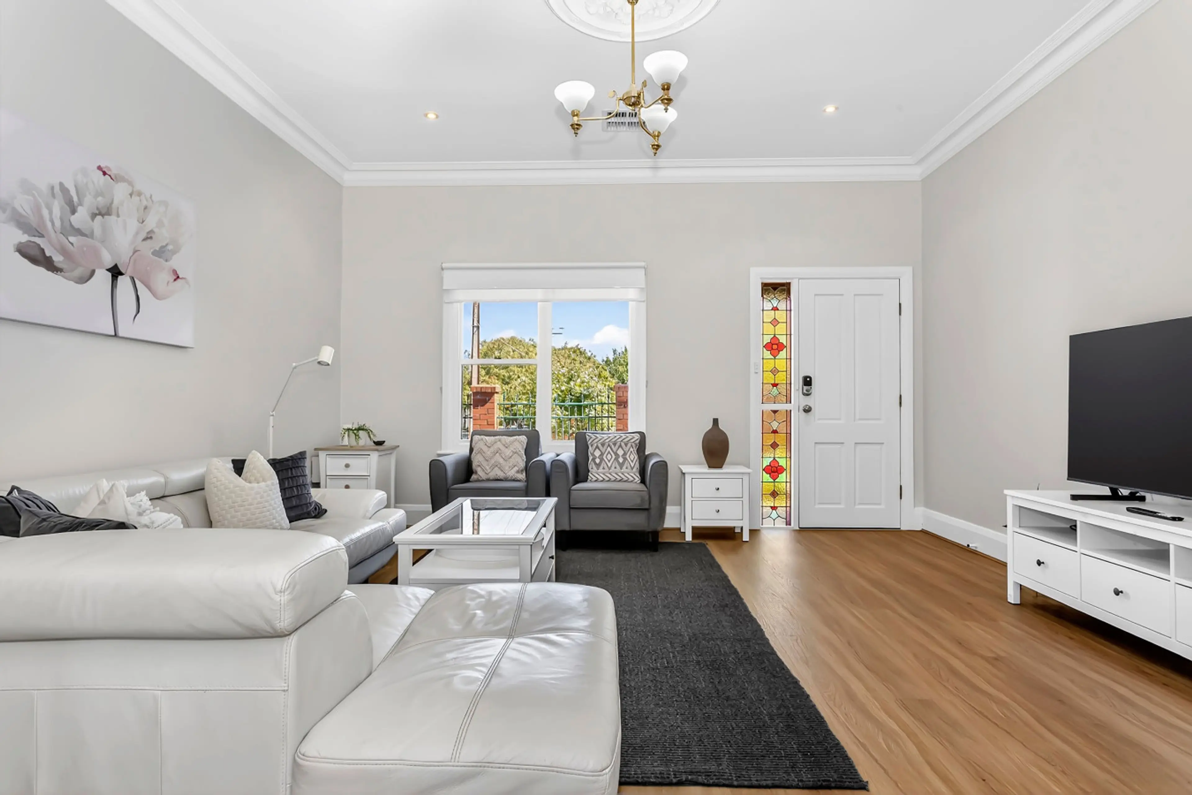 Bright, airy lounge—perfect for relaxing.