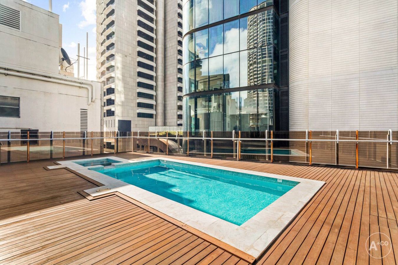Stylish 1BR in Sydney CBD Prime Bridge St Location