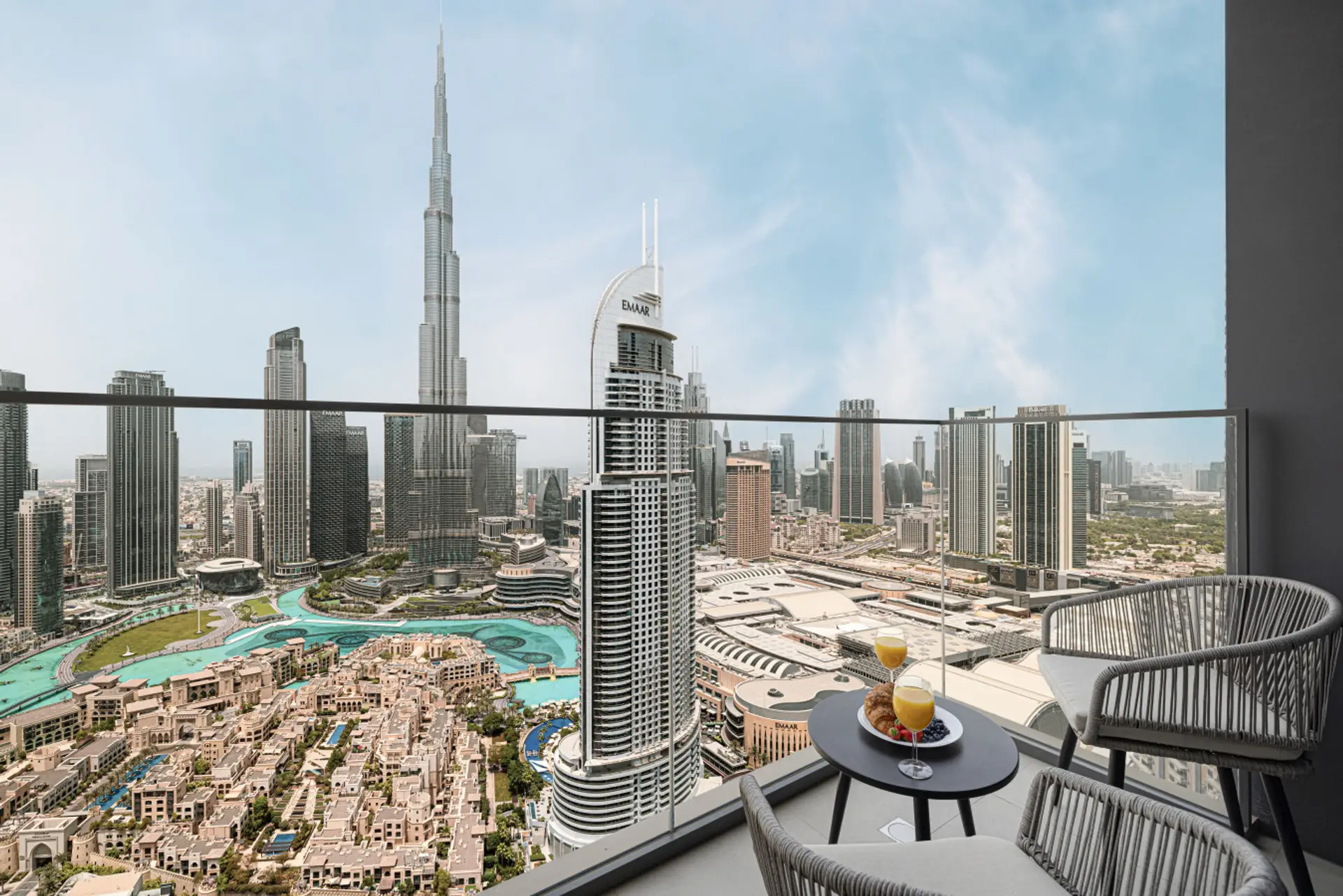Stunning Burj Khalifa & Fountain View