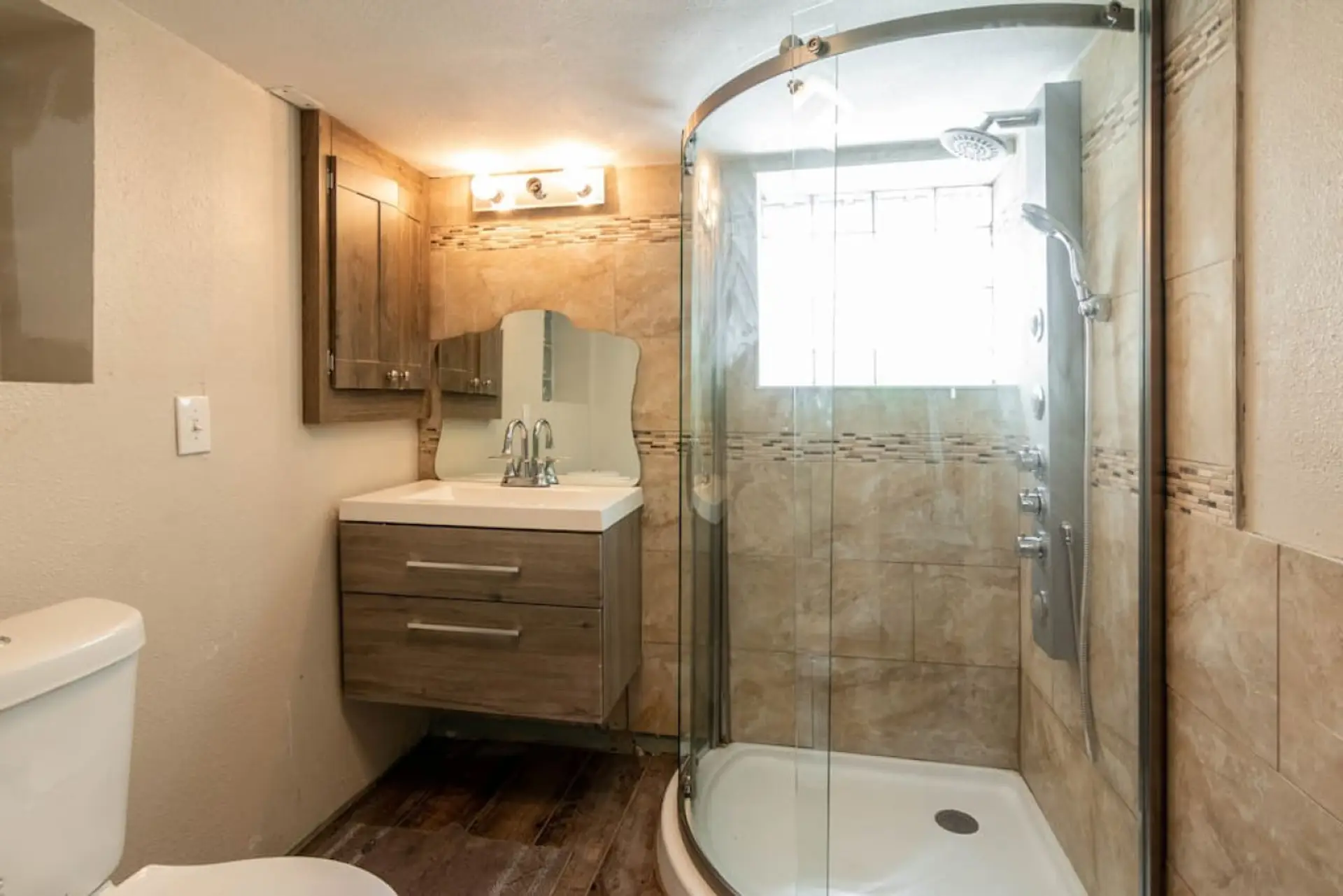 Finished basement with bath