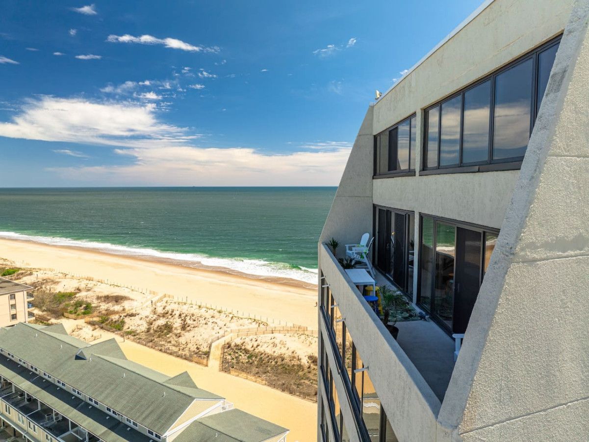 Curated visual reference: Raised Oceanfront Complex With Penthouse And Private Beach Reference: Stunning Oceanfront Penthouse With Pool Oasis