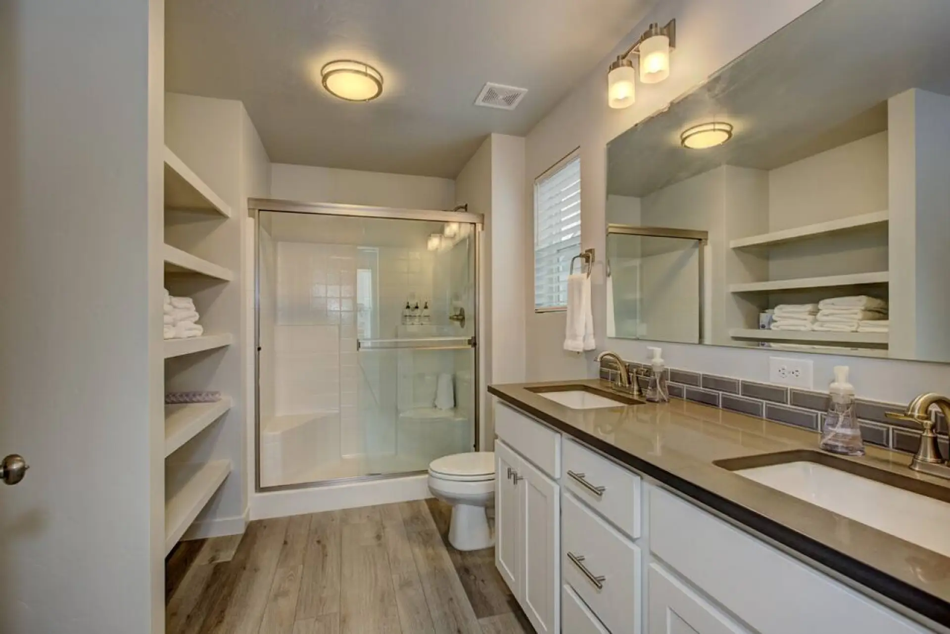 Huge master bathroom