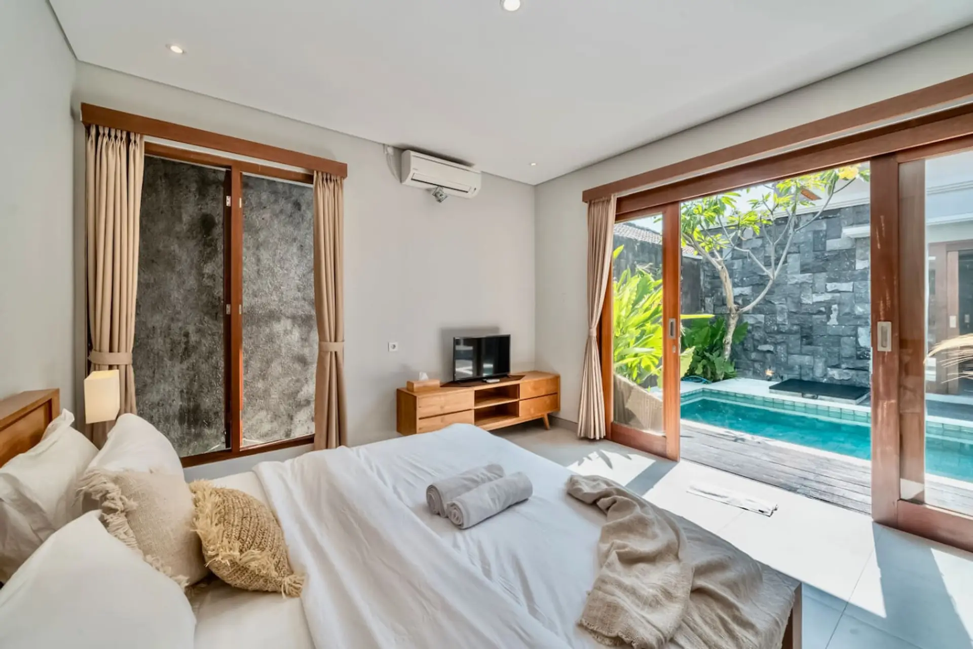 2BR Umalas Villa - exclusive private pool retreat