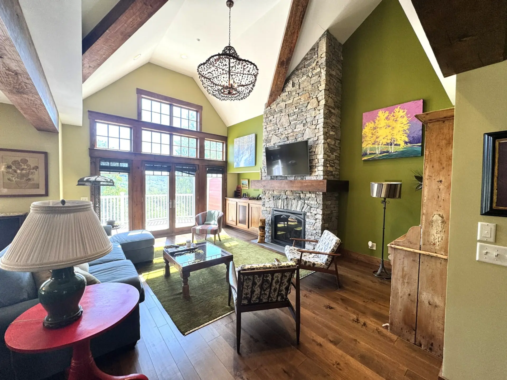 Open Kitchen, Dining, Living room with 60' smart TV