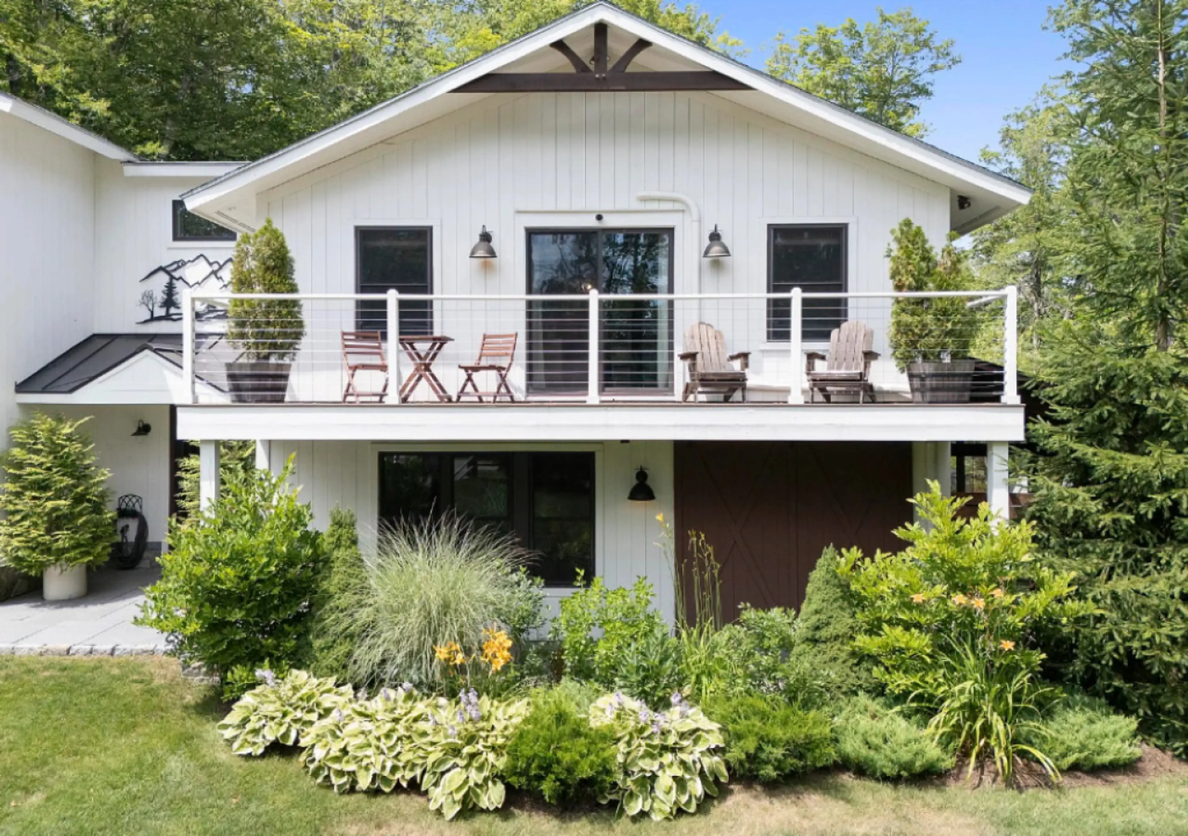 Private oasis adjacent to the Hermitage club