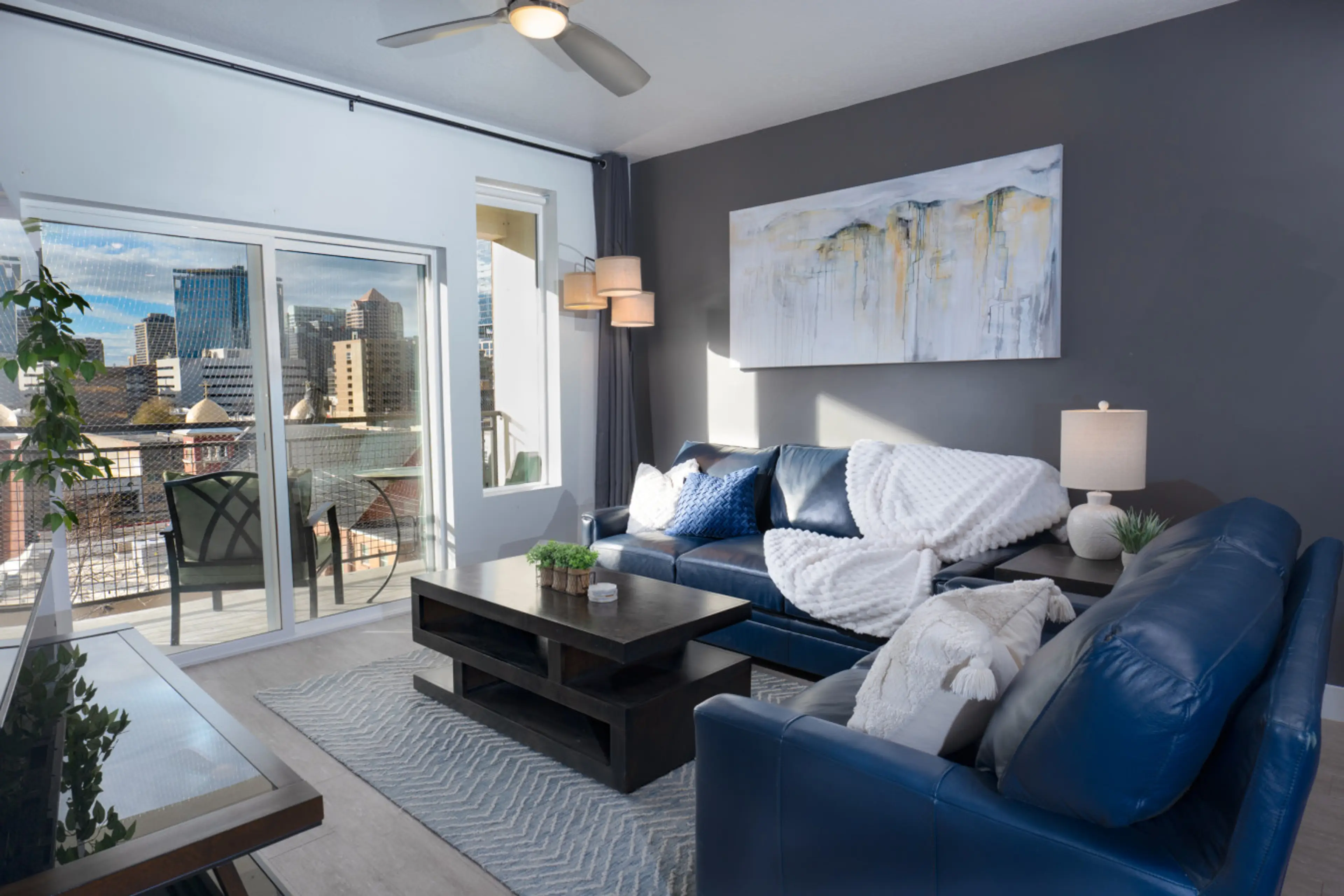 Amazing downtown views with luxury leather couch. Main couch is a full pullout bed!