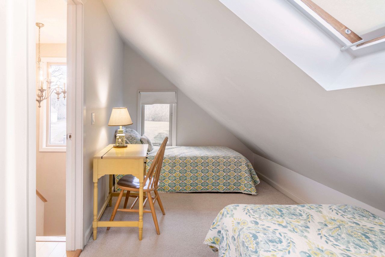 Two twin beds