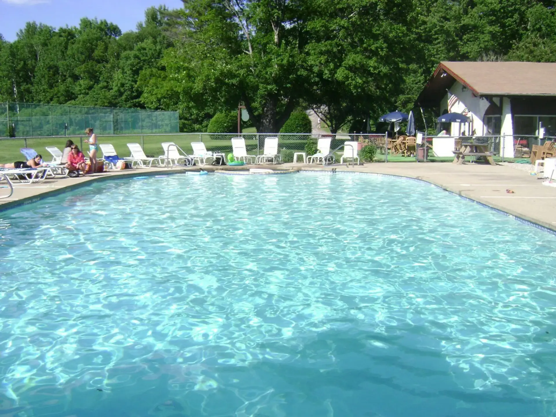 🏊‍♀️  Enjoy our pool, open in the summer season