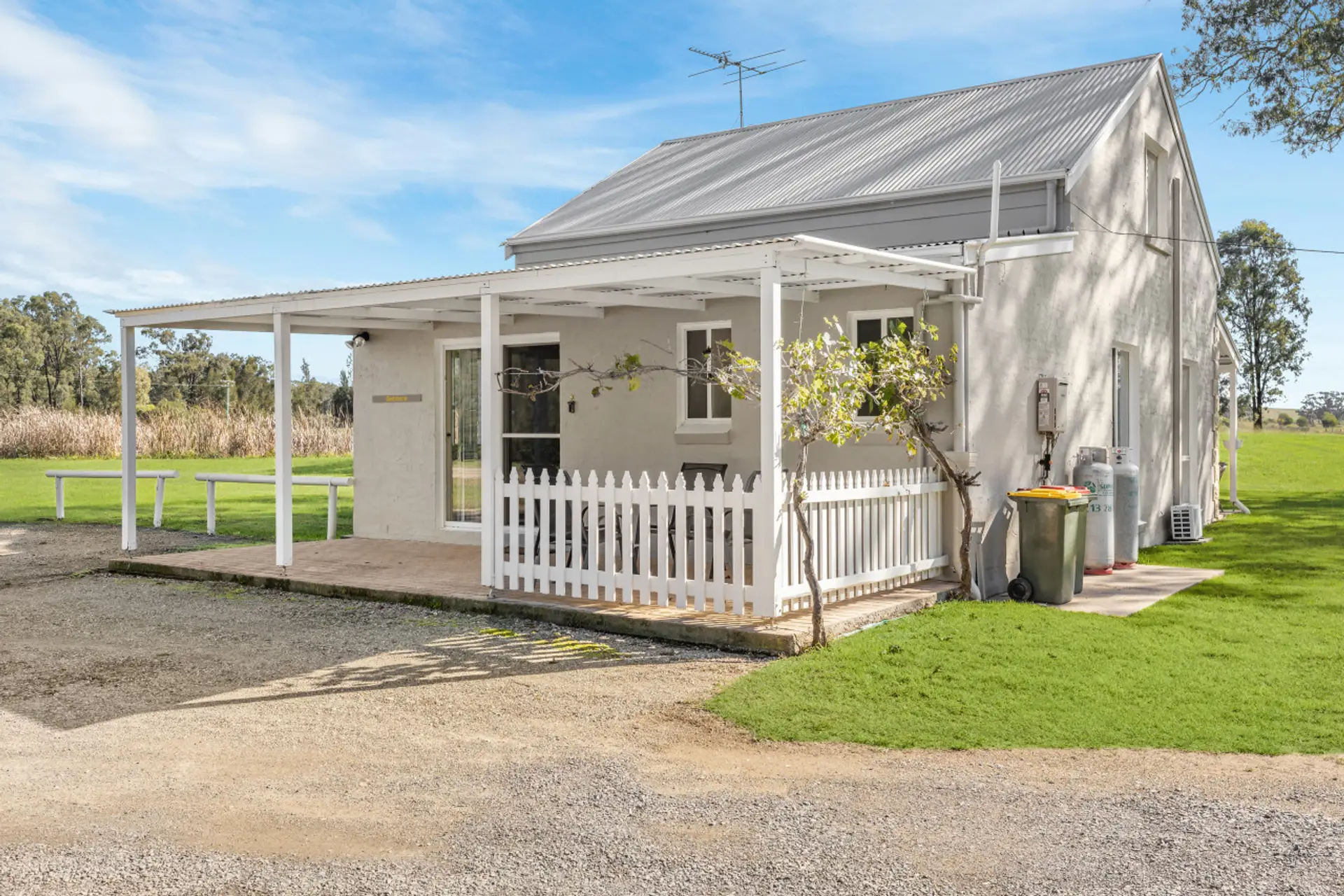 Settlers Cottage