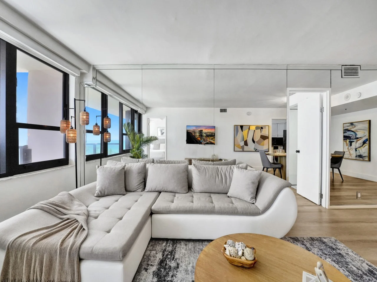 Ocean View Condo with Pool &amp; Beach Service 709