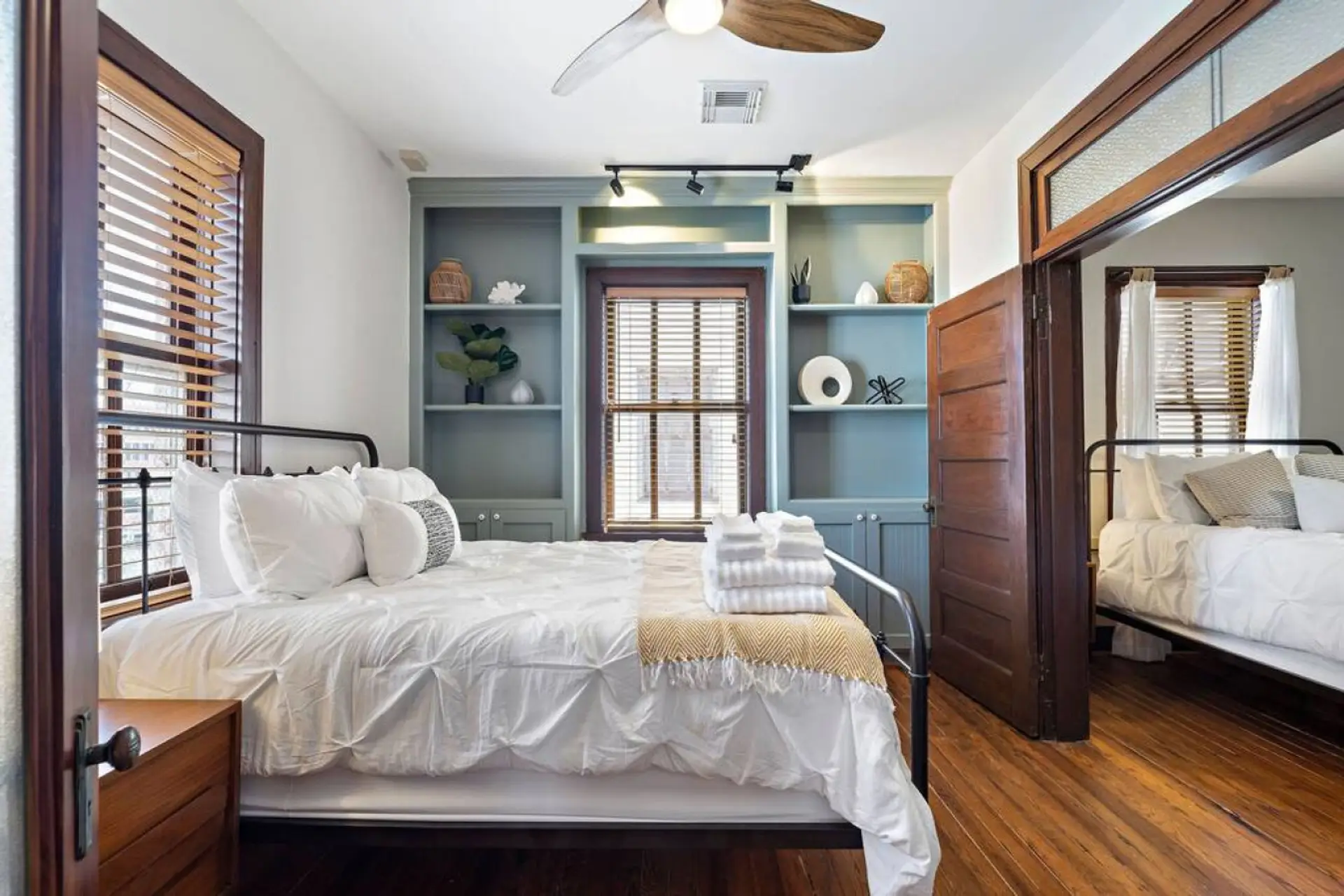 This bedroom has king sized bed