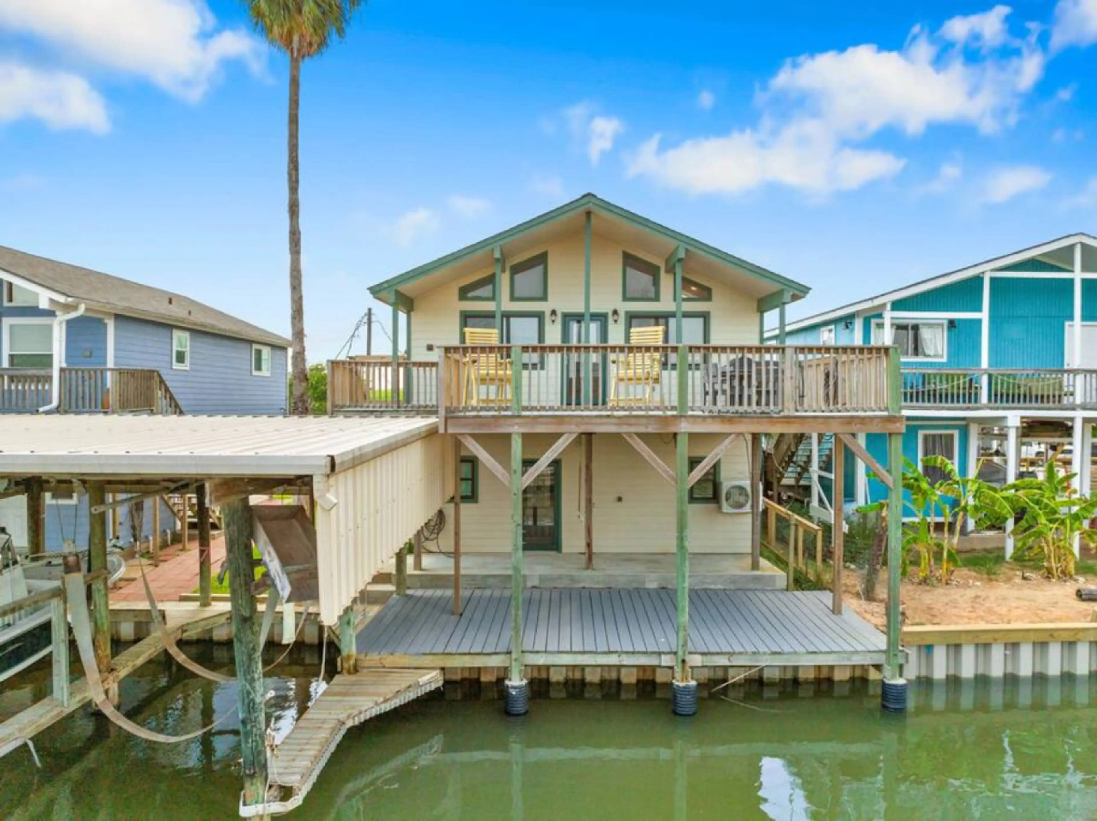 Book today and come relax on the charming deck