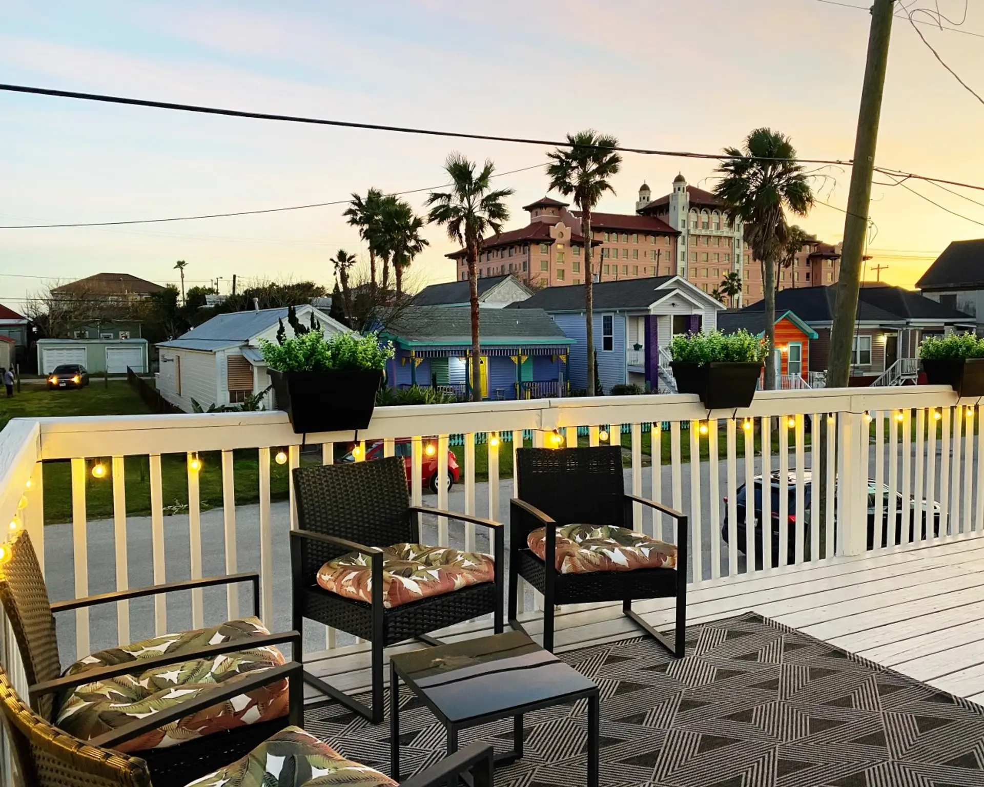 Relax & unwind with a stunning Galveston sunset view