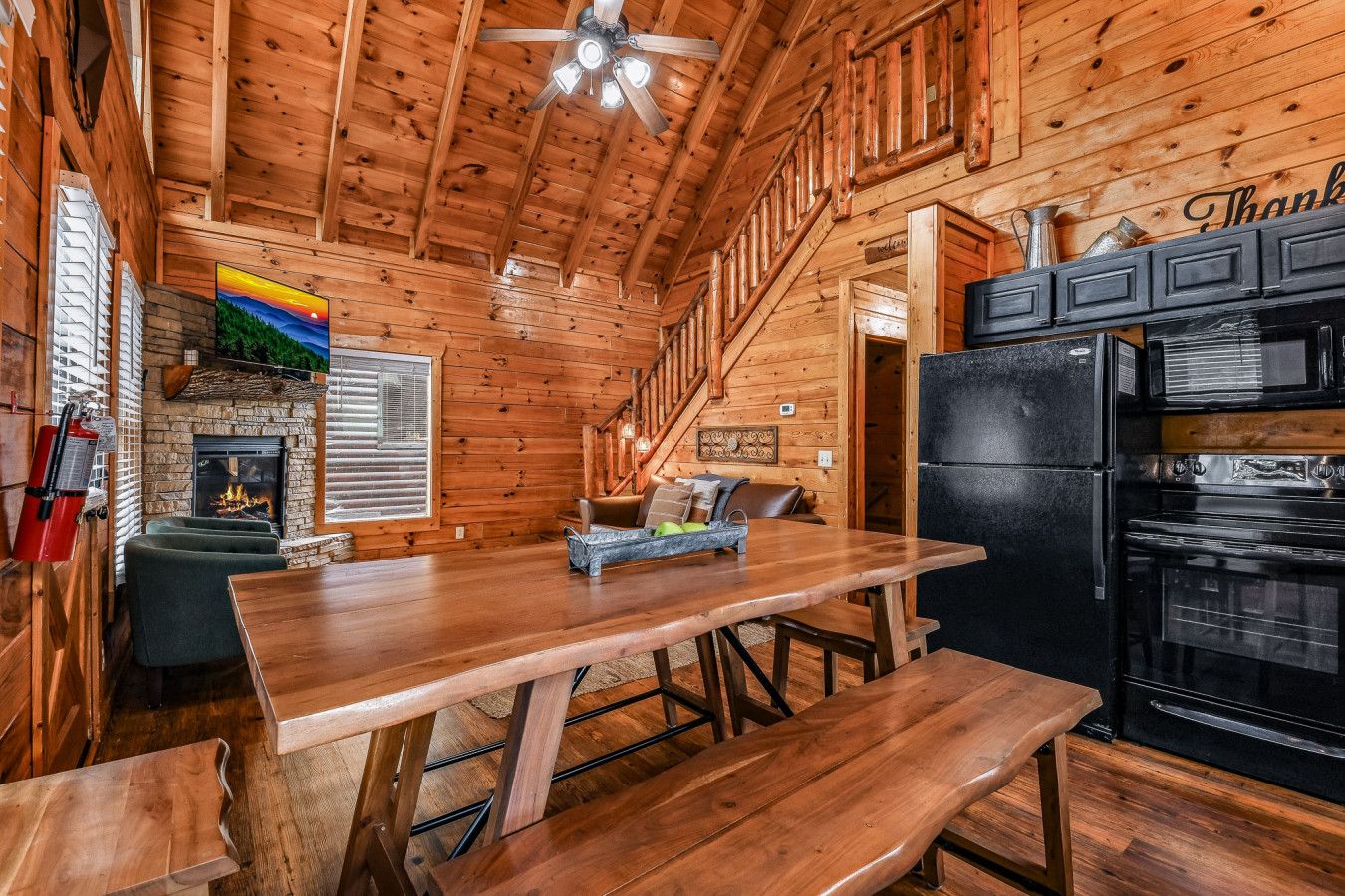 A beautiful dining space designed for shared moments and effortless meals.