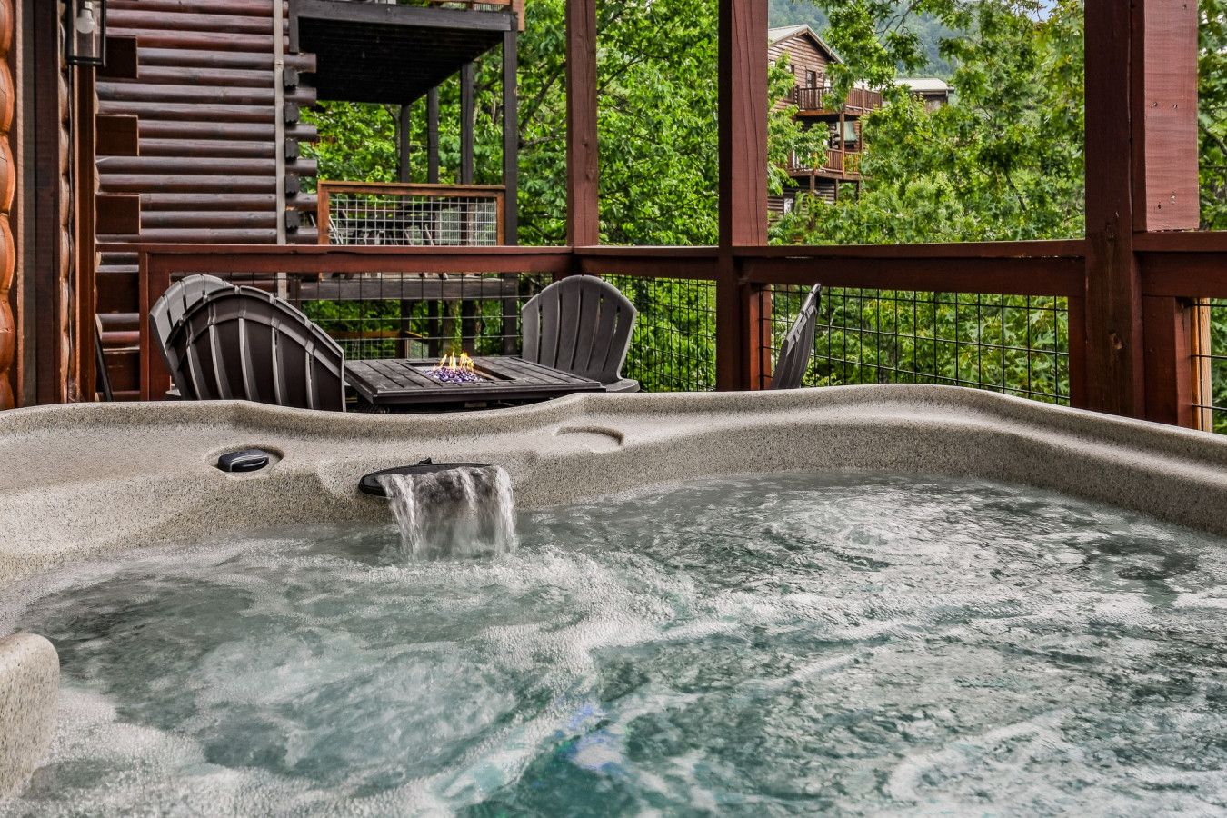 Designed for pure relaxation, with elevated views and absolute privacy.