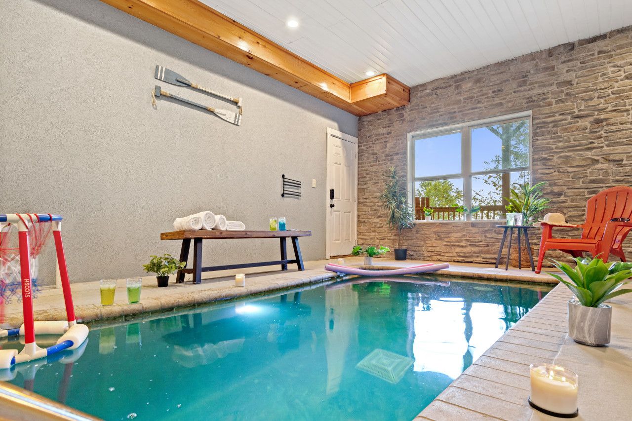 Pool days made cozy: fun for the kids, relaxation for you.