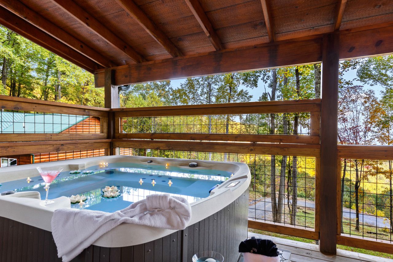 Bubbles, privacy, and breathtaking mountain views—your hot tub experience awaits.