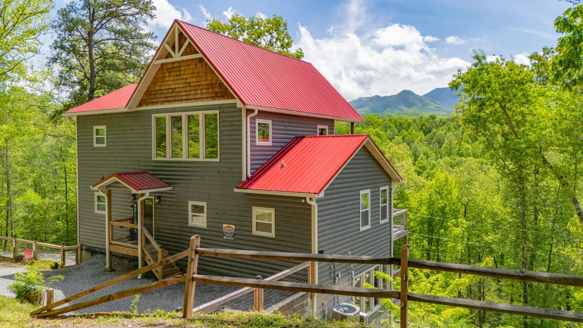 Welcome to Tranquil Mountain Getaway by Ghosal Luxury Lodging — experience the magic of Gatlinburg and the Smokies.