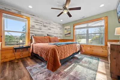 Chimney Top Room (3 of 6).jpg