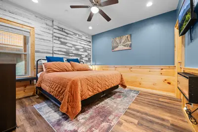 Sugarlands Room (3 of 6).jpg