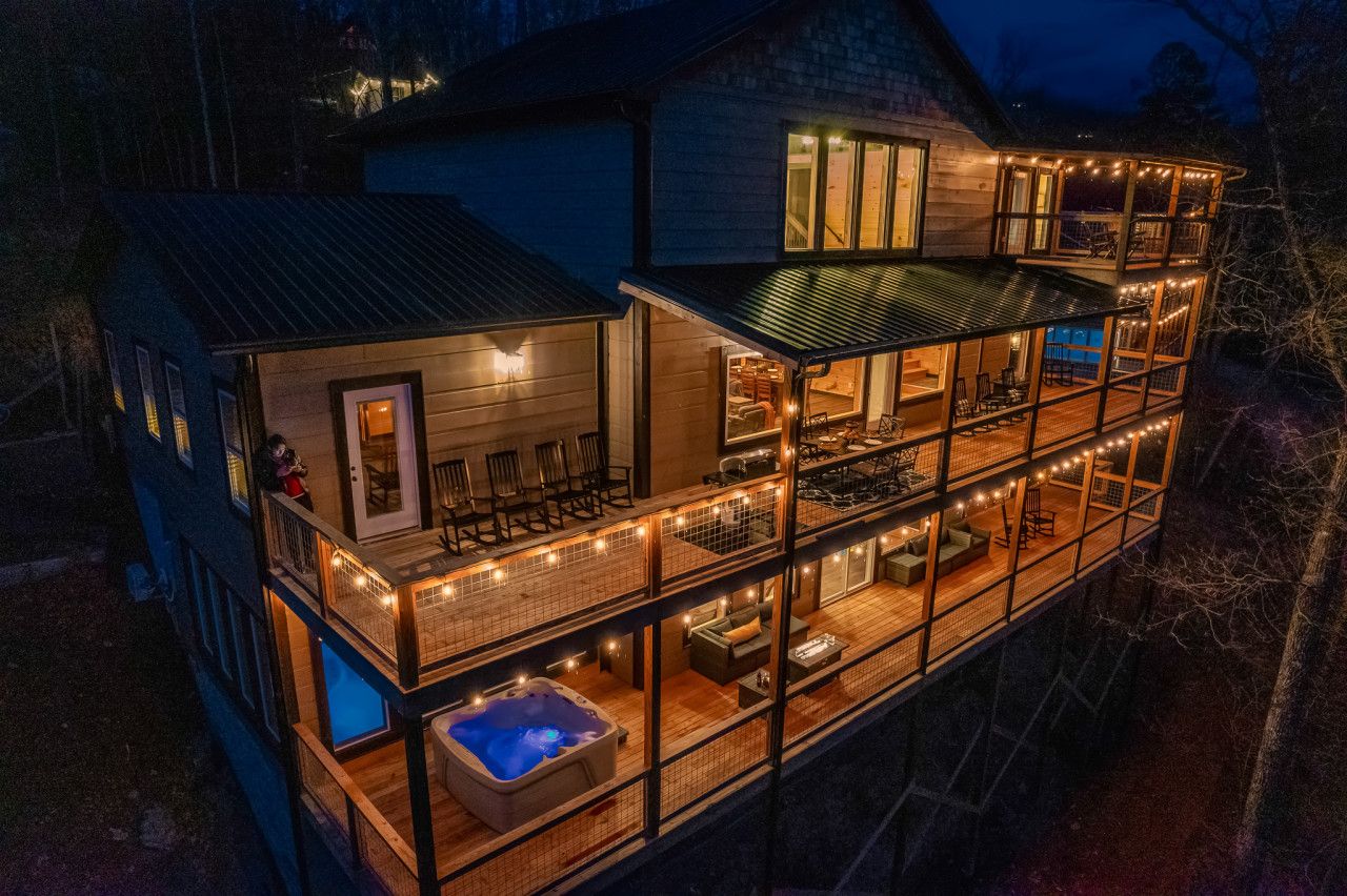 This cabin offers the perfect evening escape—soak in the hot tub, unwind on the private deck, and take in the breathtaking views.