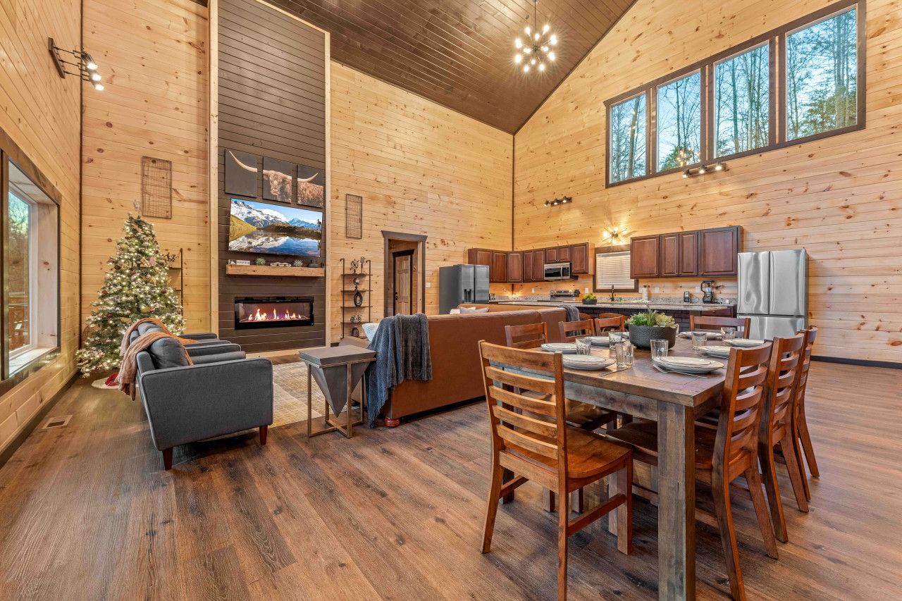 Dinner plans? This spacious dining area is ready for meals, games, and laughter with a view.