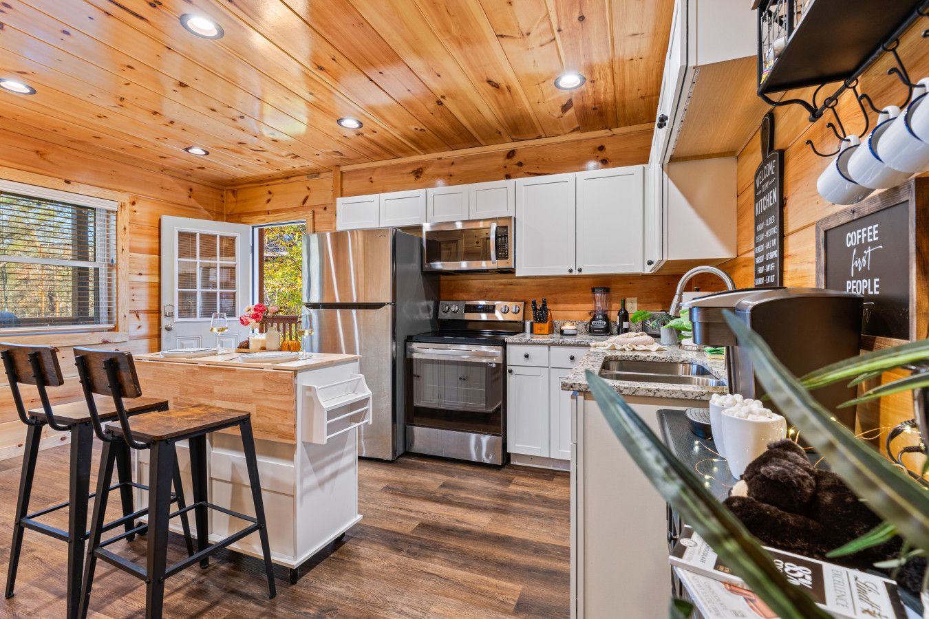 Spacious fully equipped kitchen designed for effortless family meals and gatherings.