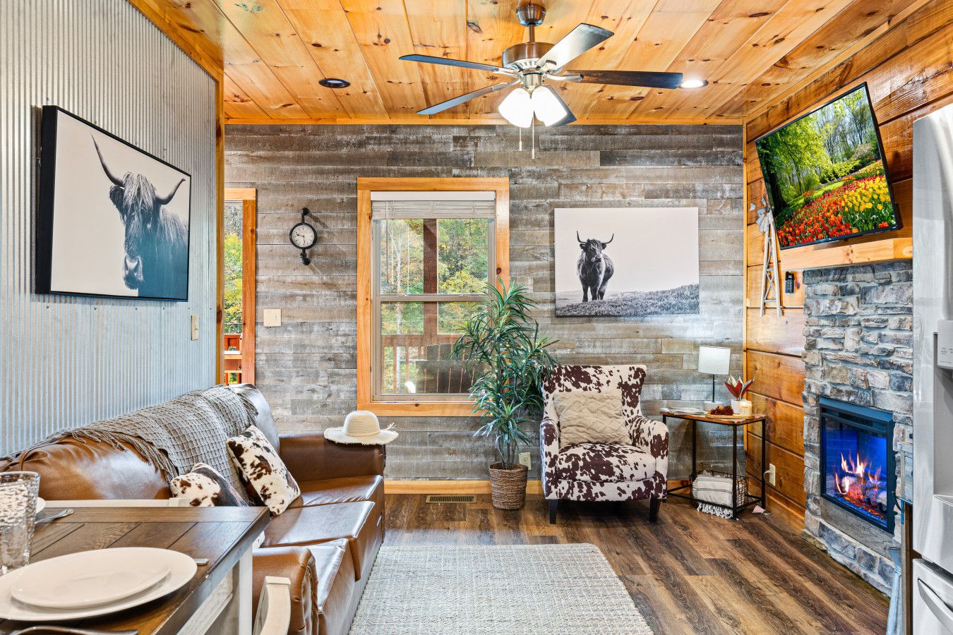 Your perfect getaway: a cozy living room with a fireplace and rustic charm.
