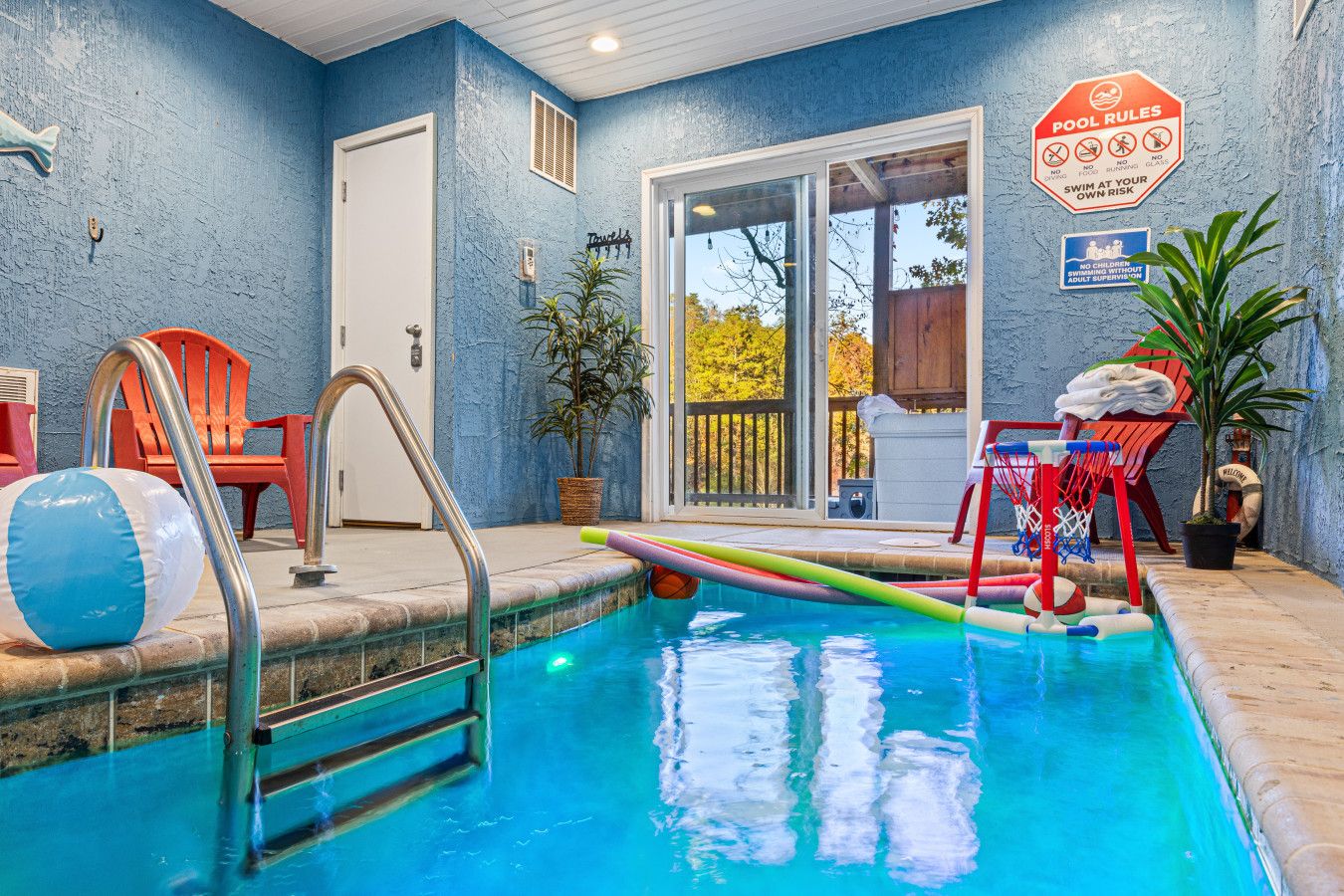 Make a splash—your private pool is waiting!