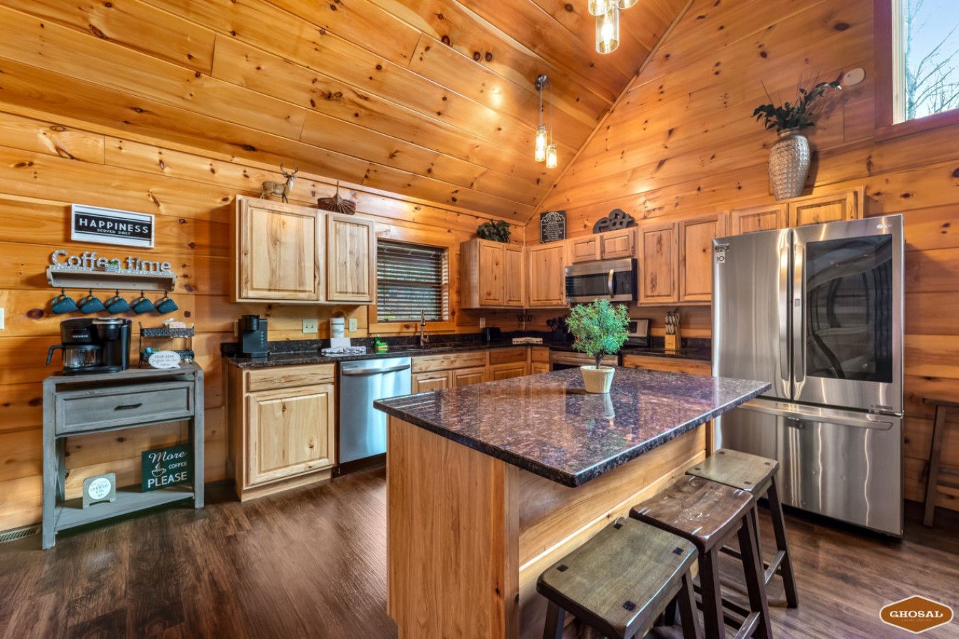 In this cabin a fully equipped kitchen for cozy meals together