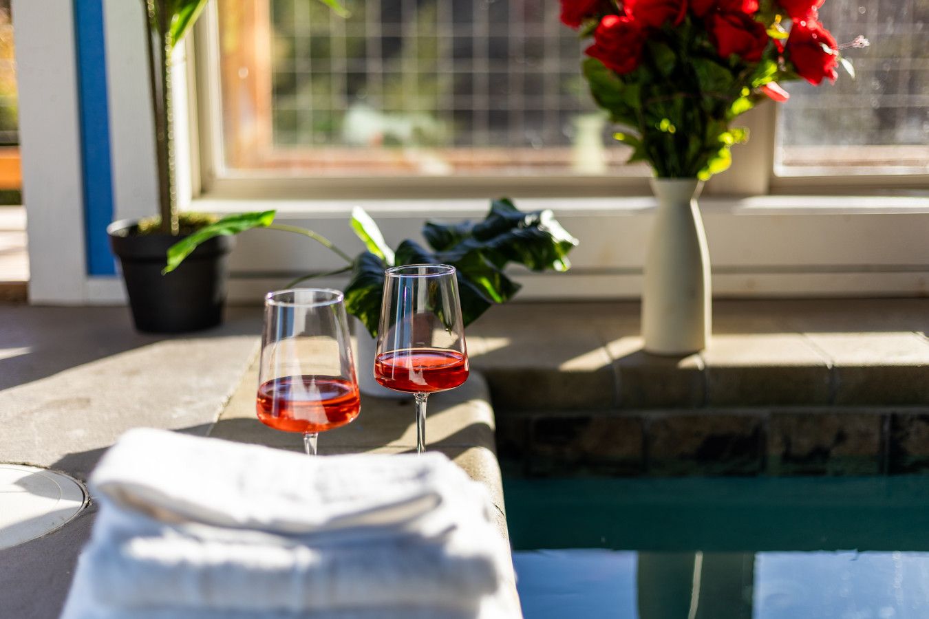 In this cabin, raise a glass to love in the perfect setting.