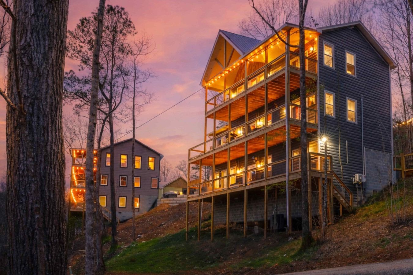 Private 5-cabin mountain resort - Located just 5 minutes from downtown Gatlinburg.