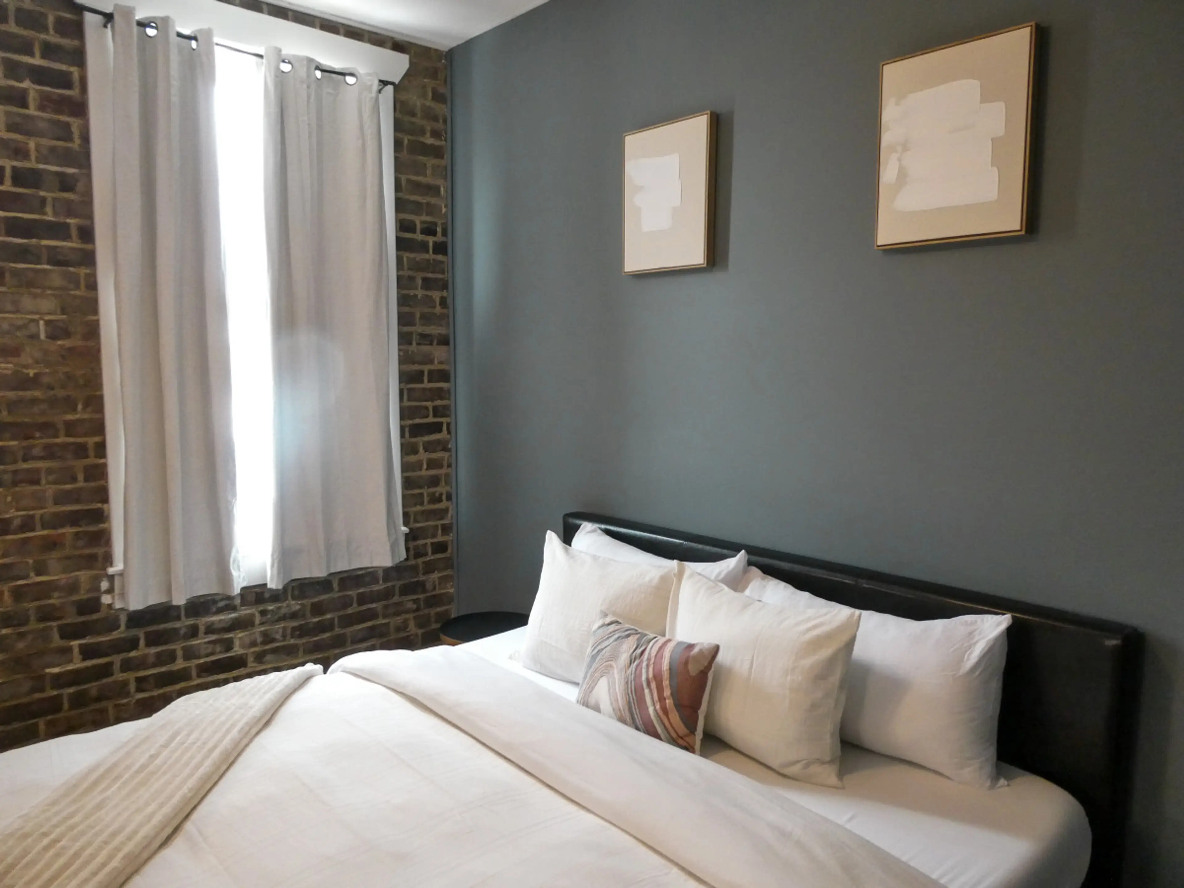 King Bedroom 1