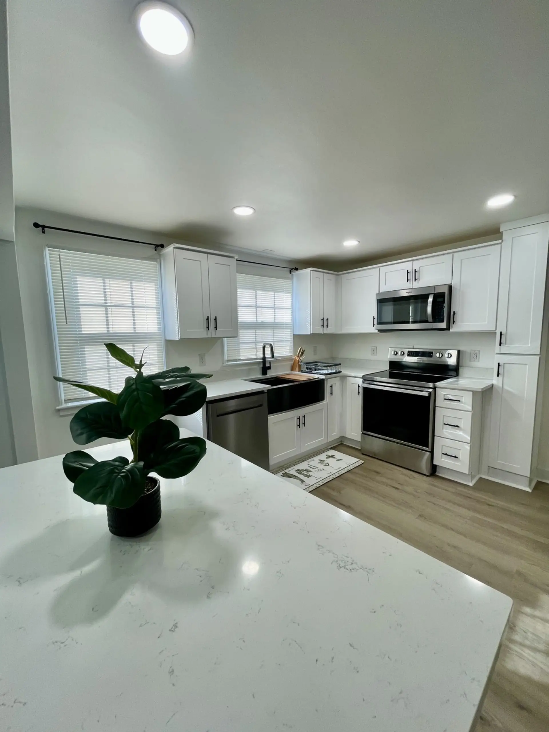 Stylish, well-stocked kitchen