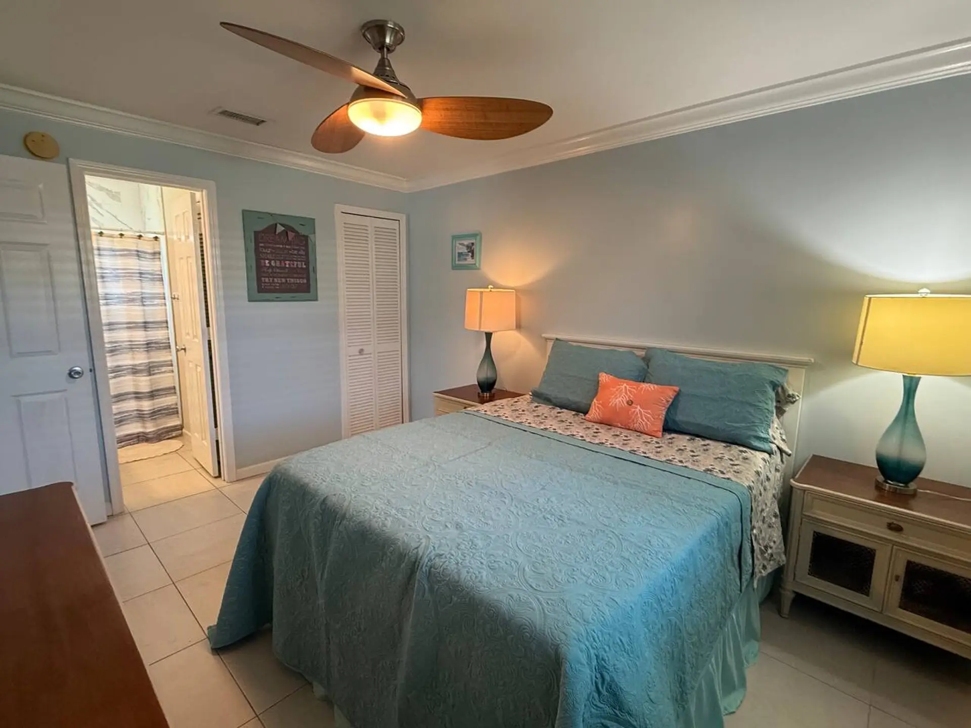 Queen Bedroom